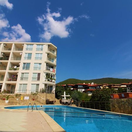 Menada Galateya Apartments Sveti Vlas Exterior photo