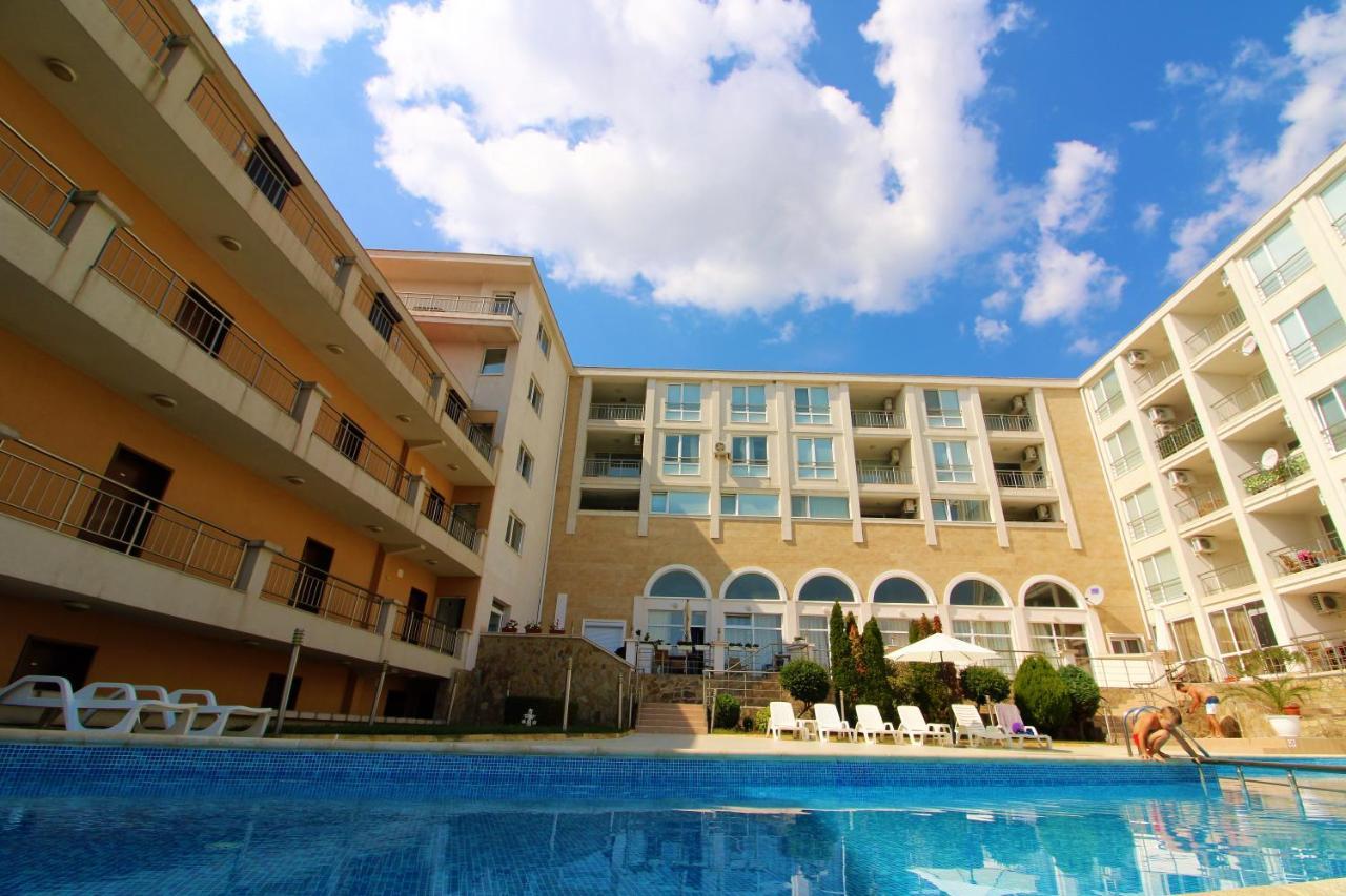 Menada Galateya Apartments Sveti Vlas Exterior photo