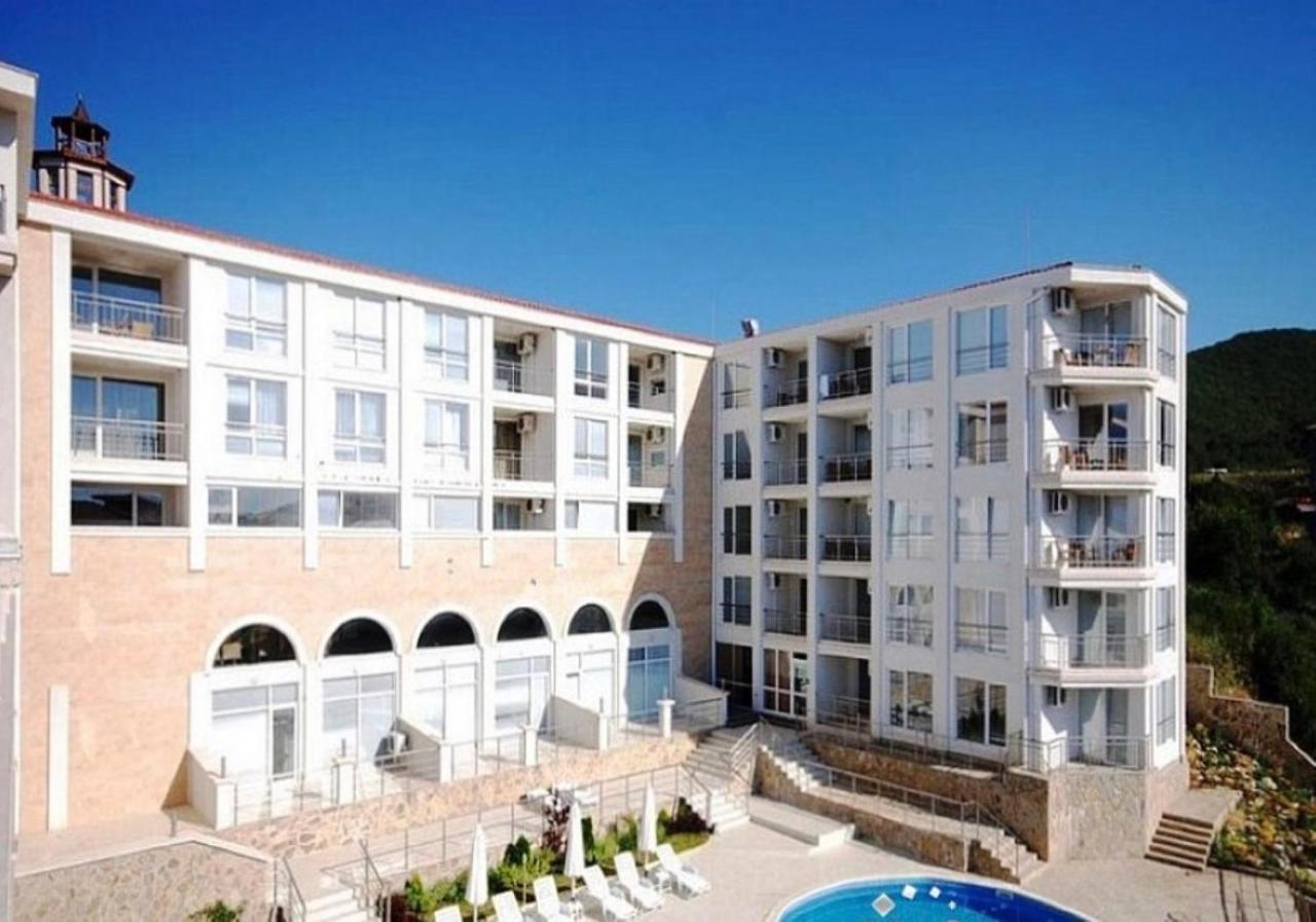 Menada Galateya Apartments Sveti Vlas Exterior photo