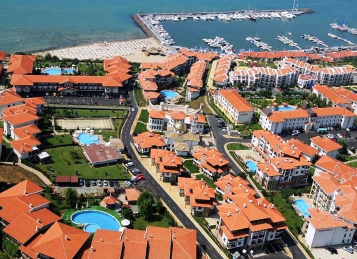 Menada Galateya Apartments Sveti Vlas Exterior photo