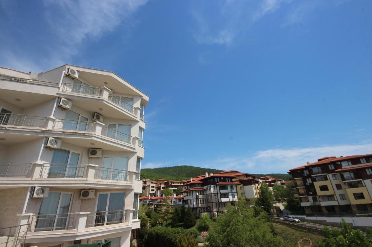 Menada Galateya Apartments Sveti Vlas Exterior photo